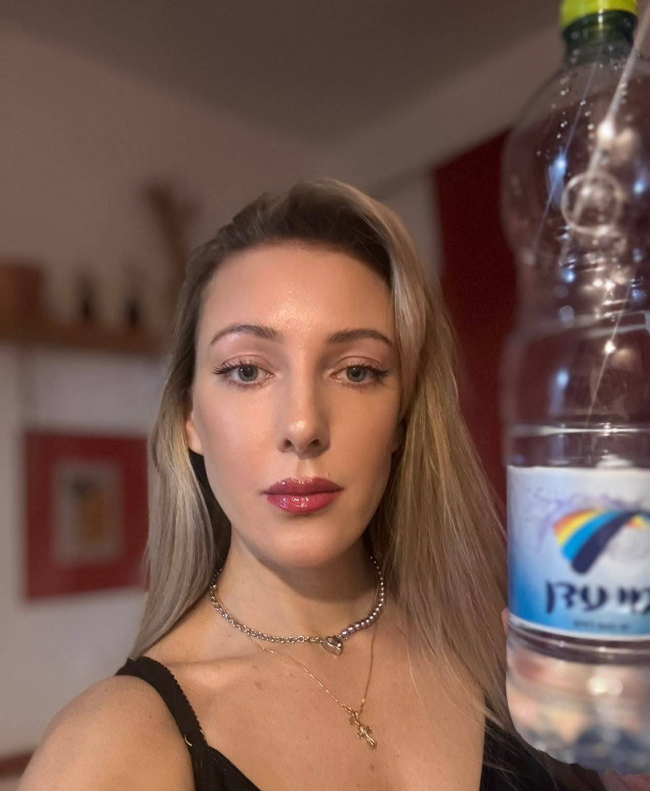 בחורה אקזוטית -בתל אביב
