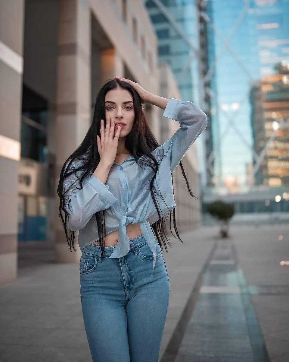 ליזה- תל אביב- בת 25 ברונטית מסאזיסטית מושלמת