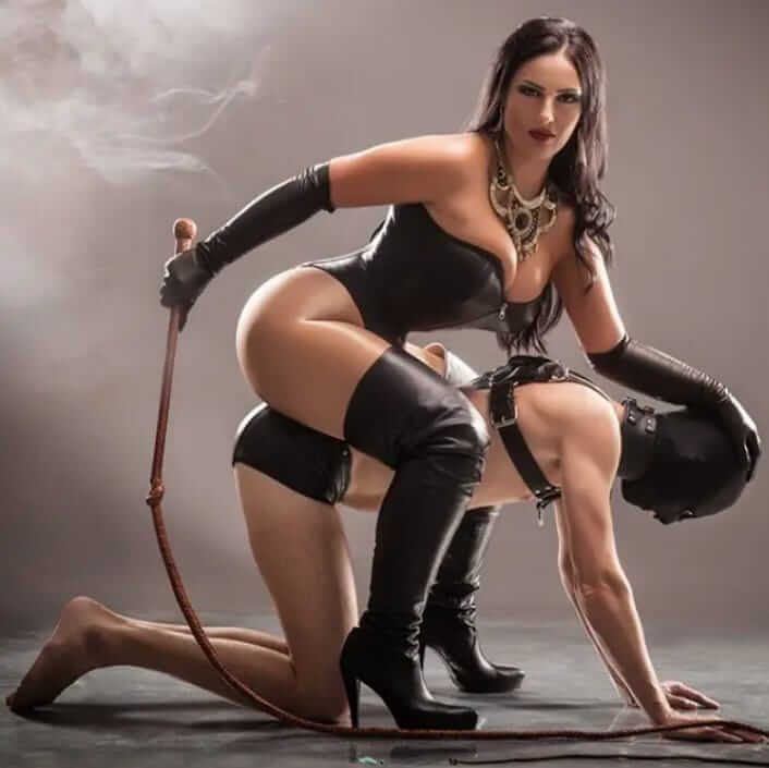 מלכת סאדו BDSM – פרטית ואיכותית -ראשון לציון